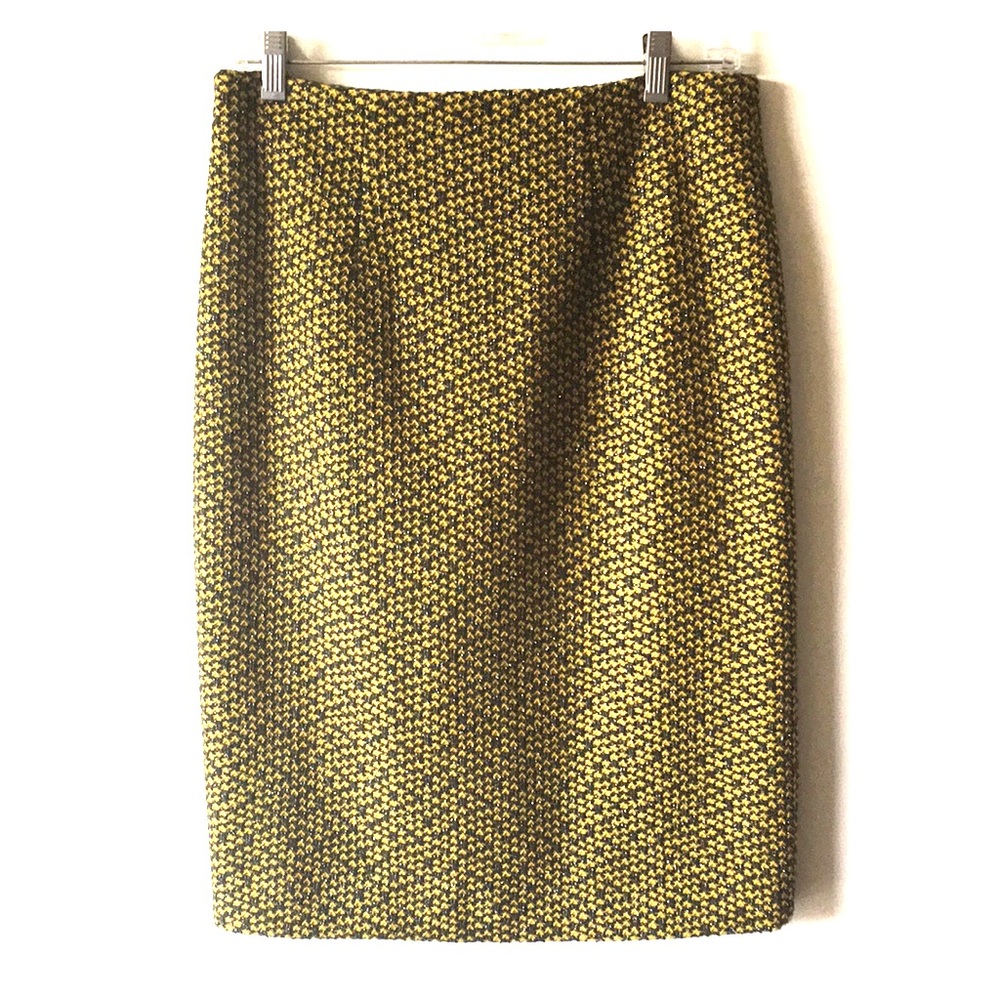 Gorgeous pencil skirt!